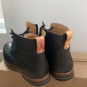 listing-status-banner